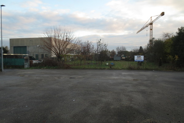 complesso - TERRENO ARTIGIANALE ZUGLIANO (VI)  